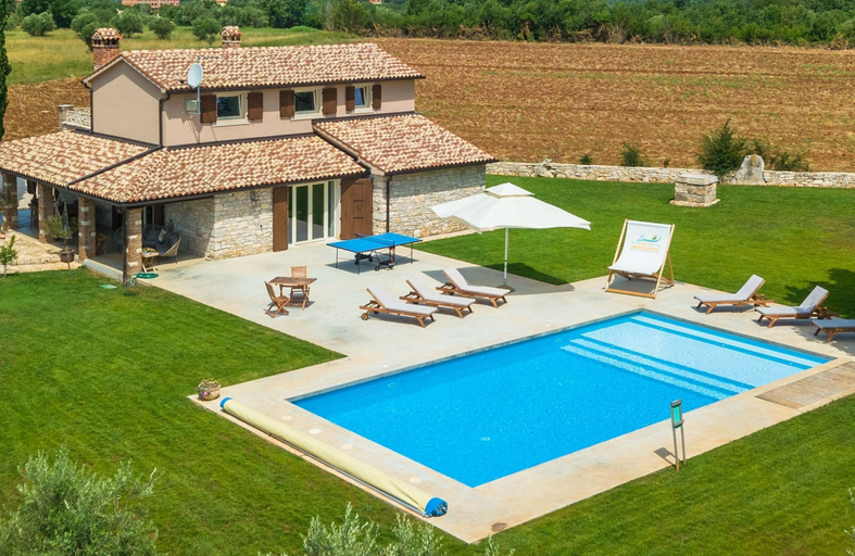 Primary image, Spacious Country Villa With Private Pool, Poreč