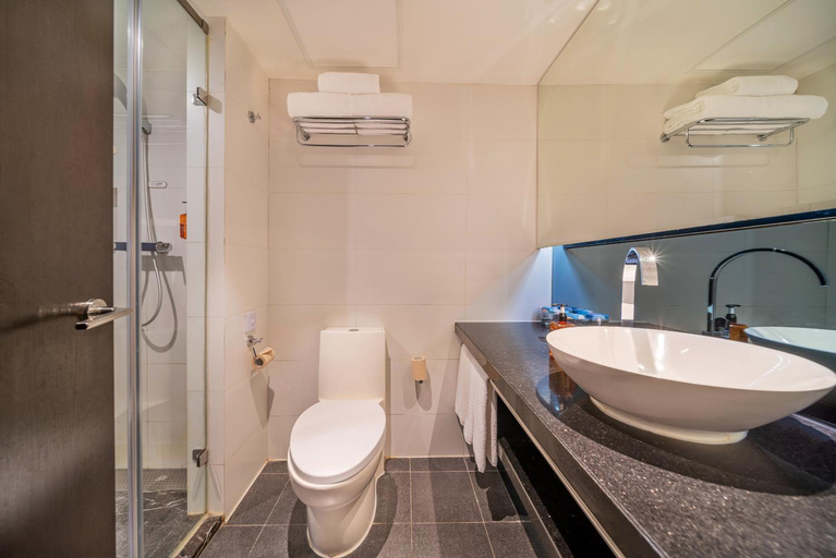 Bathroom 4, Orange Hotel Chongqing Guanyinqiao, Chongqing