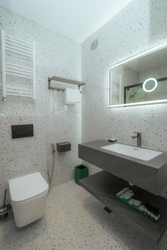 Bathroom 5, Bliss Palace Hotel And Spa, Skopje