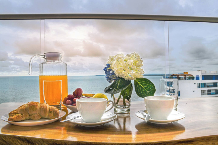 Outdoor dining, Ocean View Apartasuite 16th Floor, Cartagena de Indias