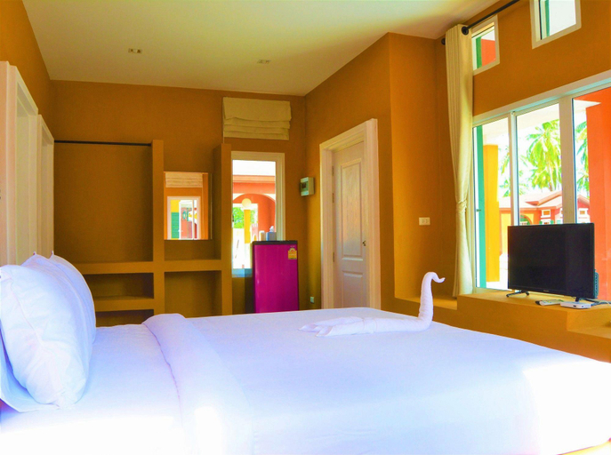 Bedroom 3, World Cat Hotel & Resort, Bang Saphan