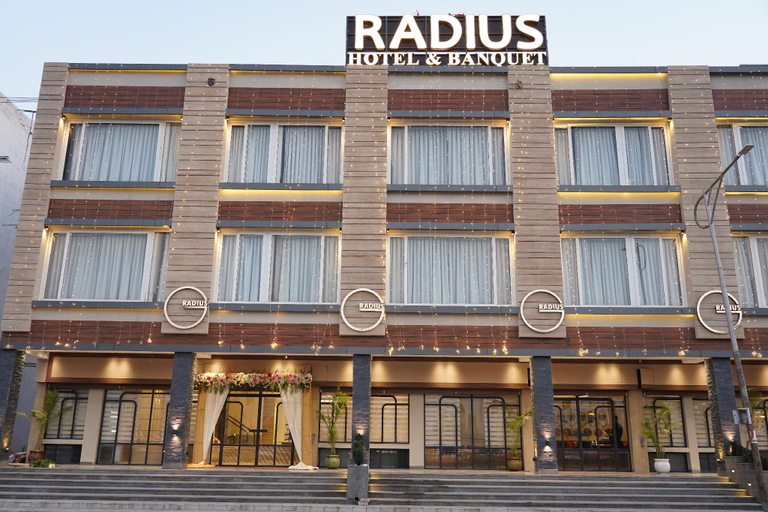 Exterior & Views 2, RADIUS HOTEL, Sahibzada Ajit Singh Nagar