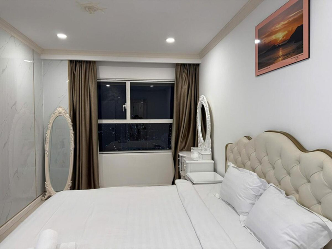 Bedroom 3, Sunrise city, District 7