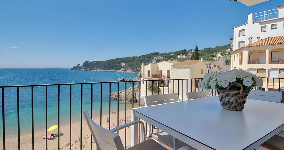 Others 4, Exclusive Position Front Line Apartments Calau, Girona