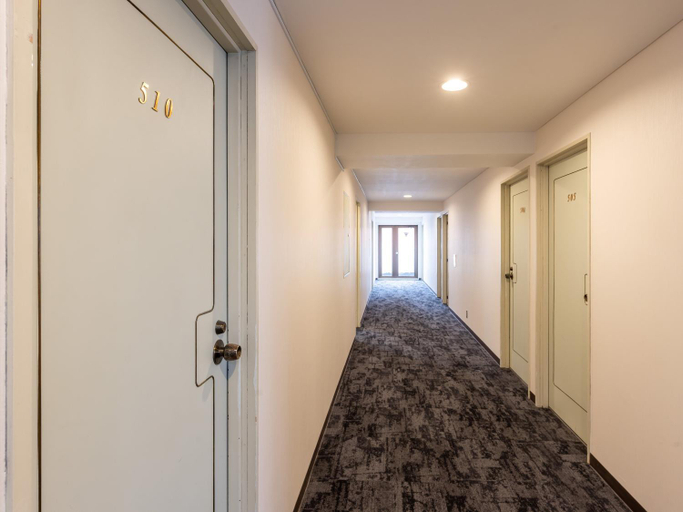 Others 5, Hotel Neo Rouge, Taitō