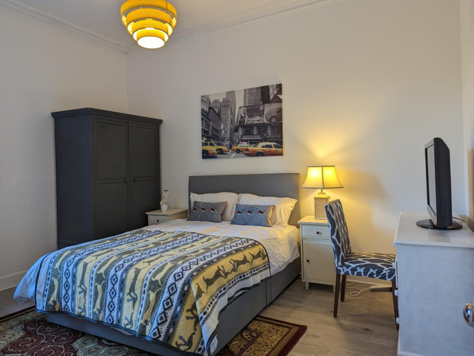 Bedroom 3, Ensuite Room In The City, Edinburgh