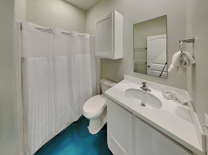 Bathroom 4, Beach Club 3 by Silver Sands Vacation Rentals, Nueces
