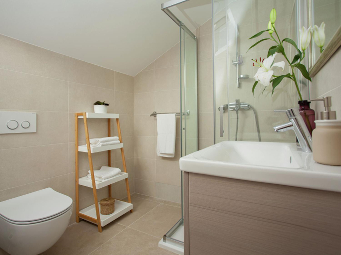 Bathroom 3, Charming Villa in Vela Luka on the Beach, Vela Luka