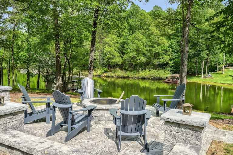 Fireplace, Sprawling Waterfront Home With Kayaks, Game Room, and hot tub, Spotsylvania