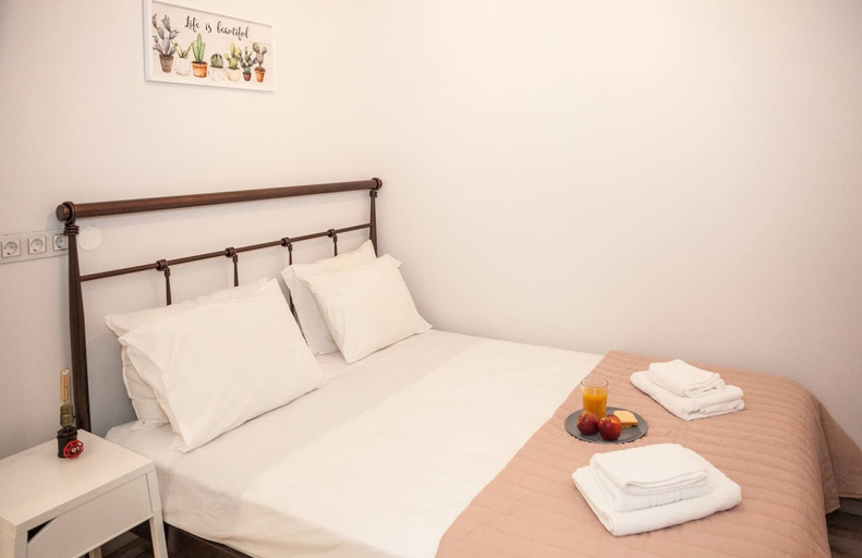 Room 5, Secret Loft, 2min Walk From The Beach, High Tech, Crete