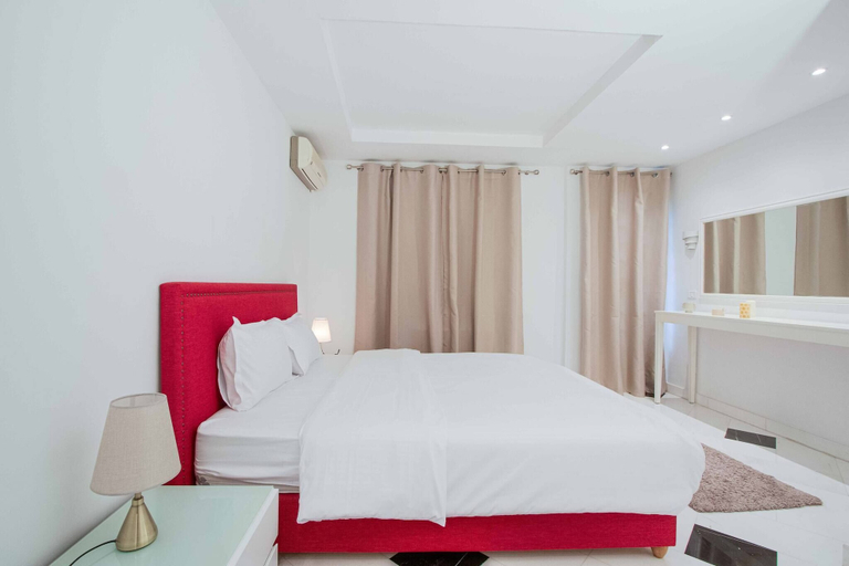 Room 5, L'onde du Lac - Chic Apartment With Private Suite Prés Aéroprt et Cliniques