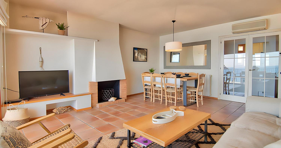 Others 2, Exclusive Position Front Line Apartments Calau, Girona