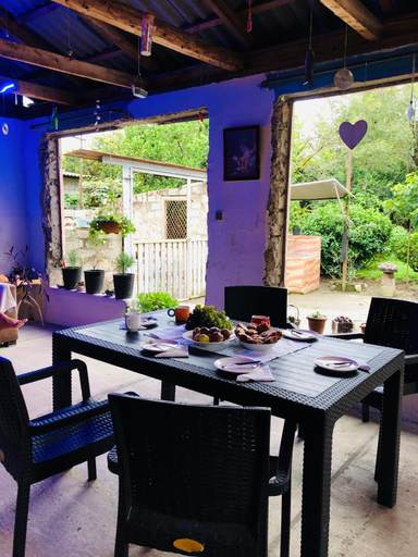 2, Vera's Home, Zugdidi