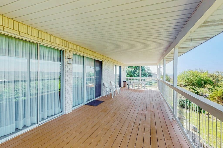 Terrace/patio 5, 2-story Home With Covered Patio, Balcony, Fireplace, Streaming, Great Views, W/D, Kerr