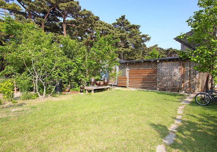 Others 2, Gangneung Solbat Soil House Pension, Gangneung