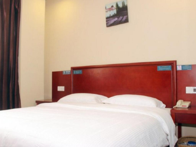 Bedroom 2, GreenTree Alliance Beijing Tiantan DonGMEn Hotel, Beijing