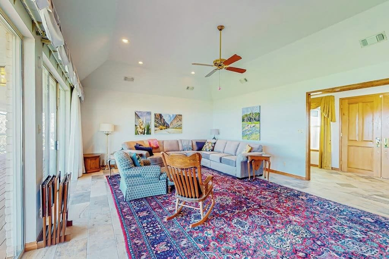 Living area 5, 2-story Home With Covered Patio, Balcony, Fireplace, Streaming, Great Views, W/D, Kerr