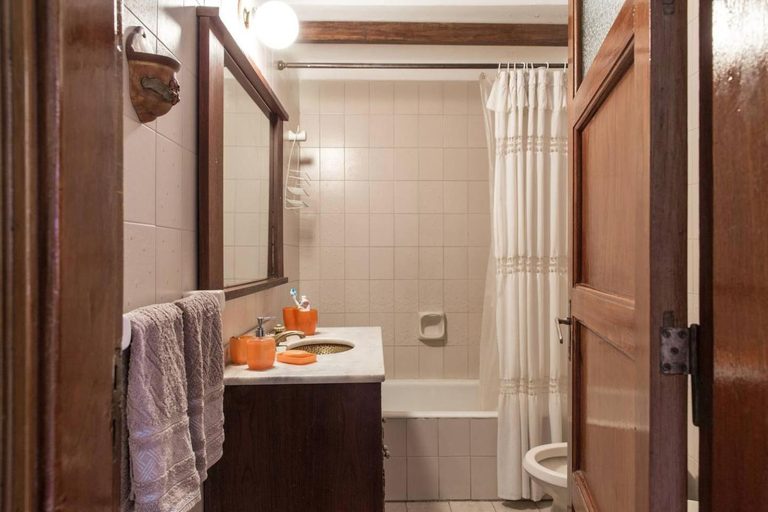 Bathroom 4, Hospedaje La Casa del Ceibo, Capital