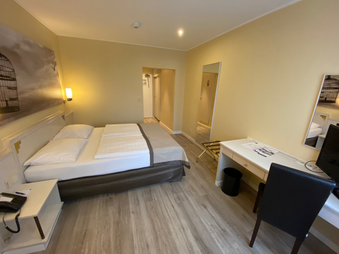 Bedroom 3, Park Hotel Hamburg Arena, Hamburg