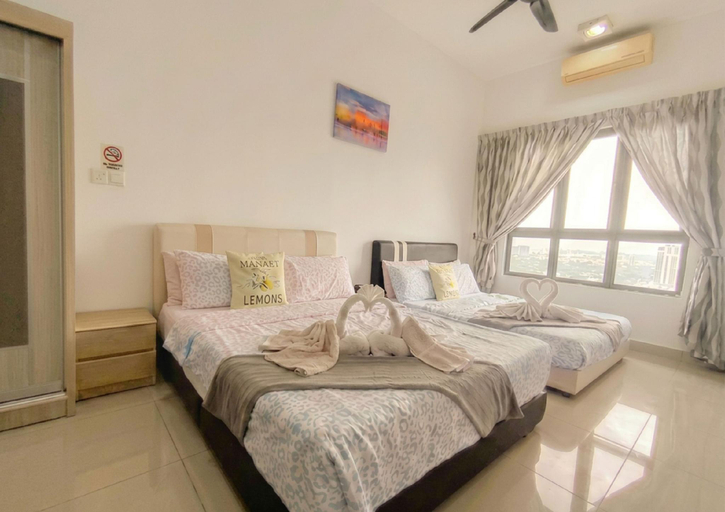 Bedroom 3, #DP8, Airy Pool View Stay Above D’Pulze Mall, Sepang