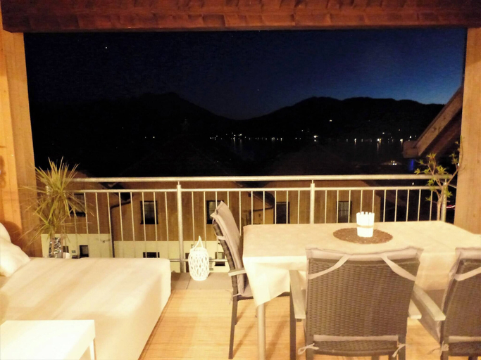 Food & Drinks 5, Apartment With Amazing Lake- and Mountain View, Vöcklabruck
