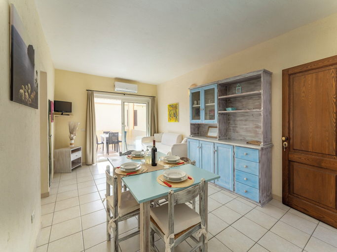 Dining room 2, Relax Near the Beach With sea View, Olbia-Tempio
