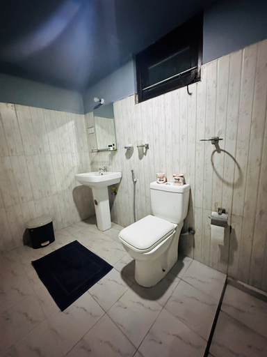 Bathroom 3, Sigiriya Rock Gate Resort, Dambulla