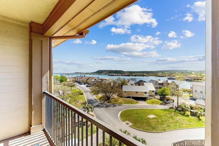 View from room, Water-view Condo With Balcony, Smart Tvs, Washer/dryer and Pool, Llano