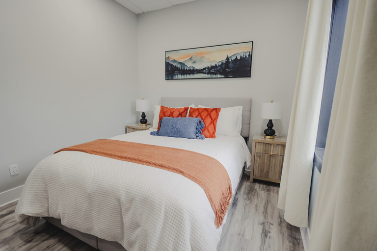 Room 4, Falkenberg Business Centre and Suites, Division No. 6