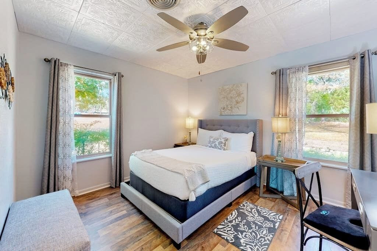 Room 5, Dog-friendly, Secluded Home 2 Miles to Main St. With Firepit, Gazebo & BBQ Pit, Gillespie