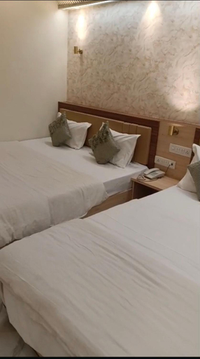 Bedroom 4, Hotel Aarti, Chandauli