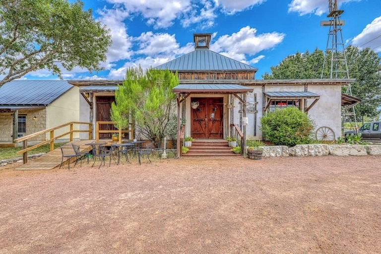 Exterior 4, Dog-friendly Cottage on Hwy 290 Wine Trail, Gillespie