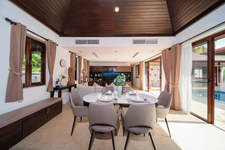 Dining room 3, Spacious Private 4 BR Villa With a Working Office, Pulau Phuket