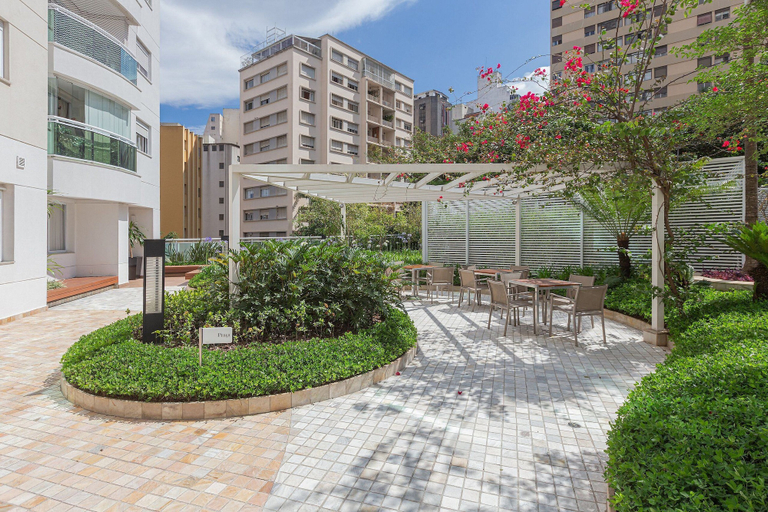 Outdoor dining, Vossa Bossa Cadoro, São Paulo