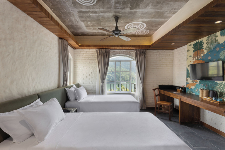 Room 2, Nomad Pokhara Hotel, Gandaki