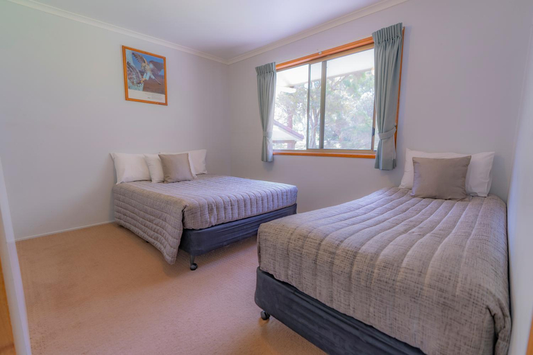 Bedroom, Broken River Mountain Resort, Mirani
