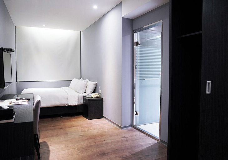 Bedroom 3, River inn ZihLi, Kaohsiung