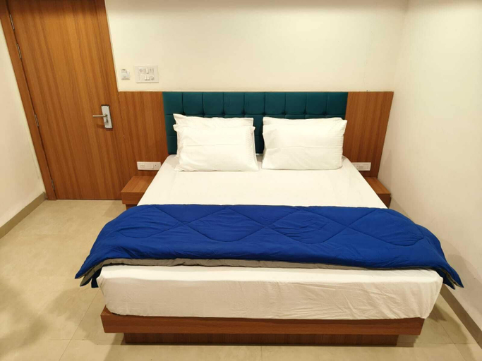 Room 4, Shubh Ratna Resort, Ujjain