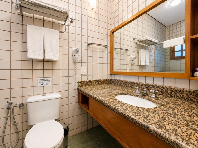 Bathroom, Suite 1210 Ilhaflat, São Sebastião