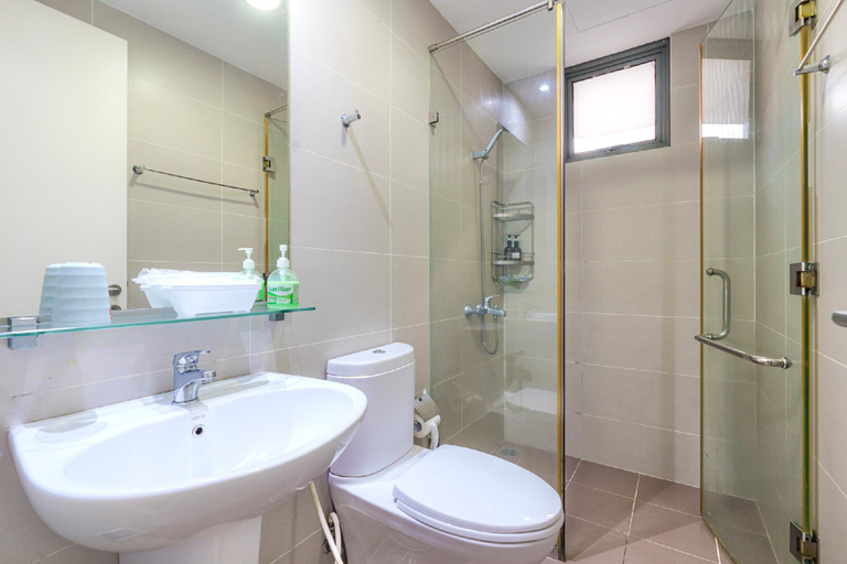 Bathroom, Masteri Thao Dien by AmbiHOME, District 2