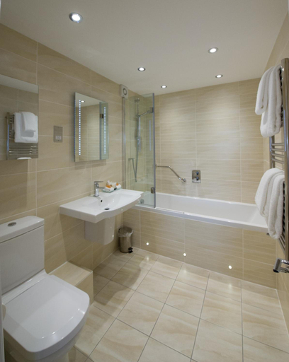 Bathroom 4, Carlyon Bay Hotel, Cornwall