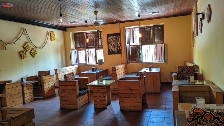 Others 5, Charming Zanzibar Apartment Modern Comfort in Stone Town, Mjini