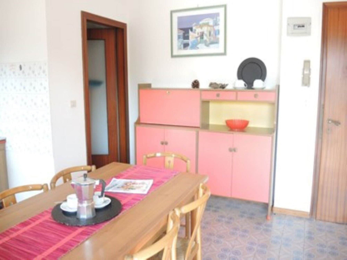 Dining room 3, Functional Flat Next to the sea in Bibione, Venezia