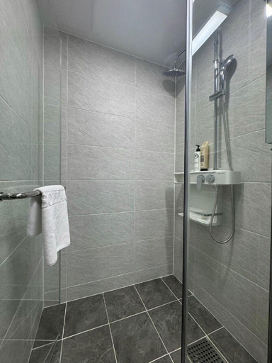 Bathroom 4, Sollago Myeongdong Hotel & Residence, Jung