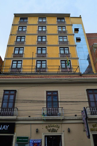 Exterior & Views