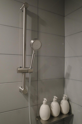 Bathroom 2, Leejae 리재, Jung