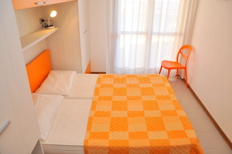 Bedroom 3, Lovely Beachfront Apartment-beahost, Venezia