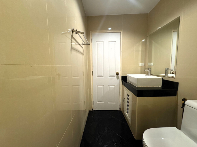 Bathroom 3, Cozy Pool-view Studio With Balcony - New Nordic VIP 3, Pratumnak, Pattaya
