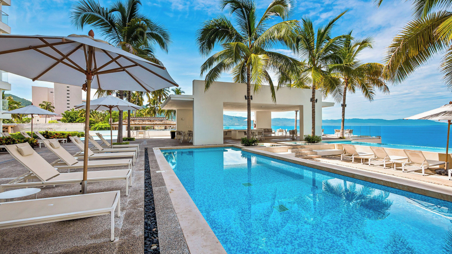 Pool 4, Gorgeous 1BR with Pools & Sea Views, Puerto Vallarta
