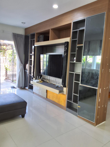 5, The Plant Light Thiwanon, Lat Lum Kaeo